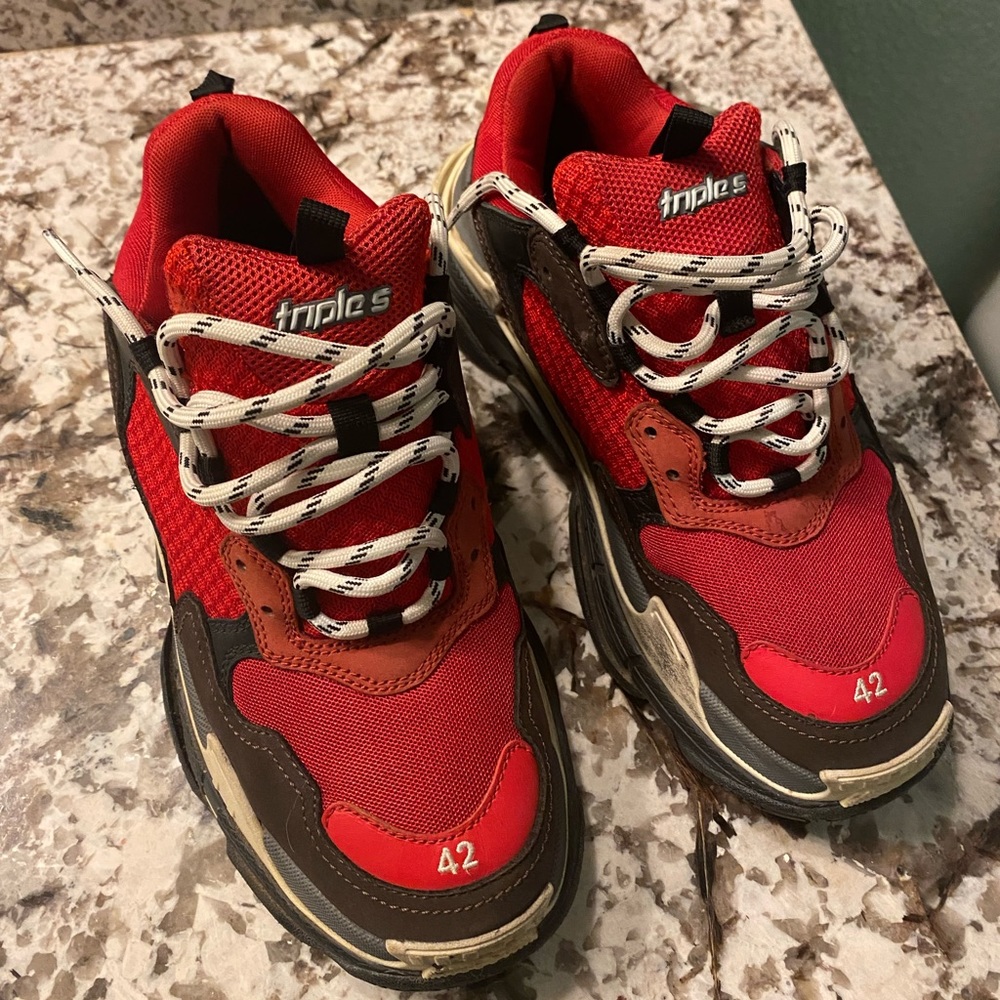 Balenciaga Triple S Black/Red